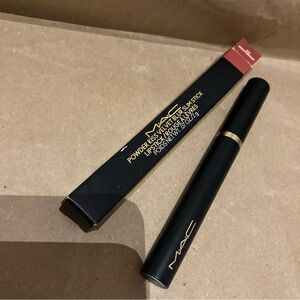 Mac lipstick 899